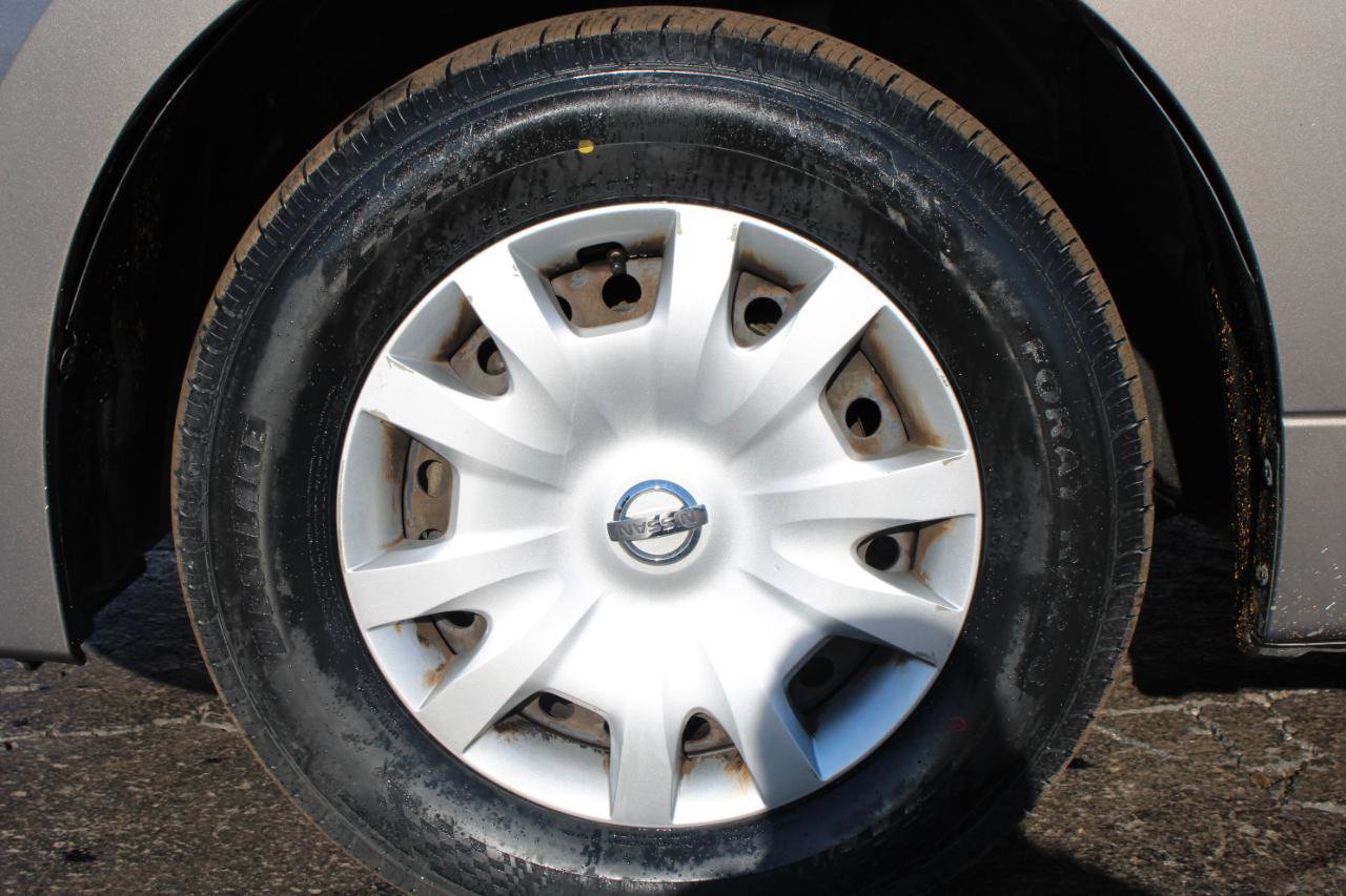 Used 2014 Nissan Quest S image 49