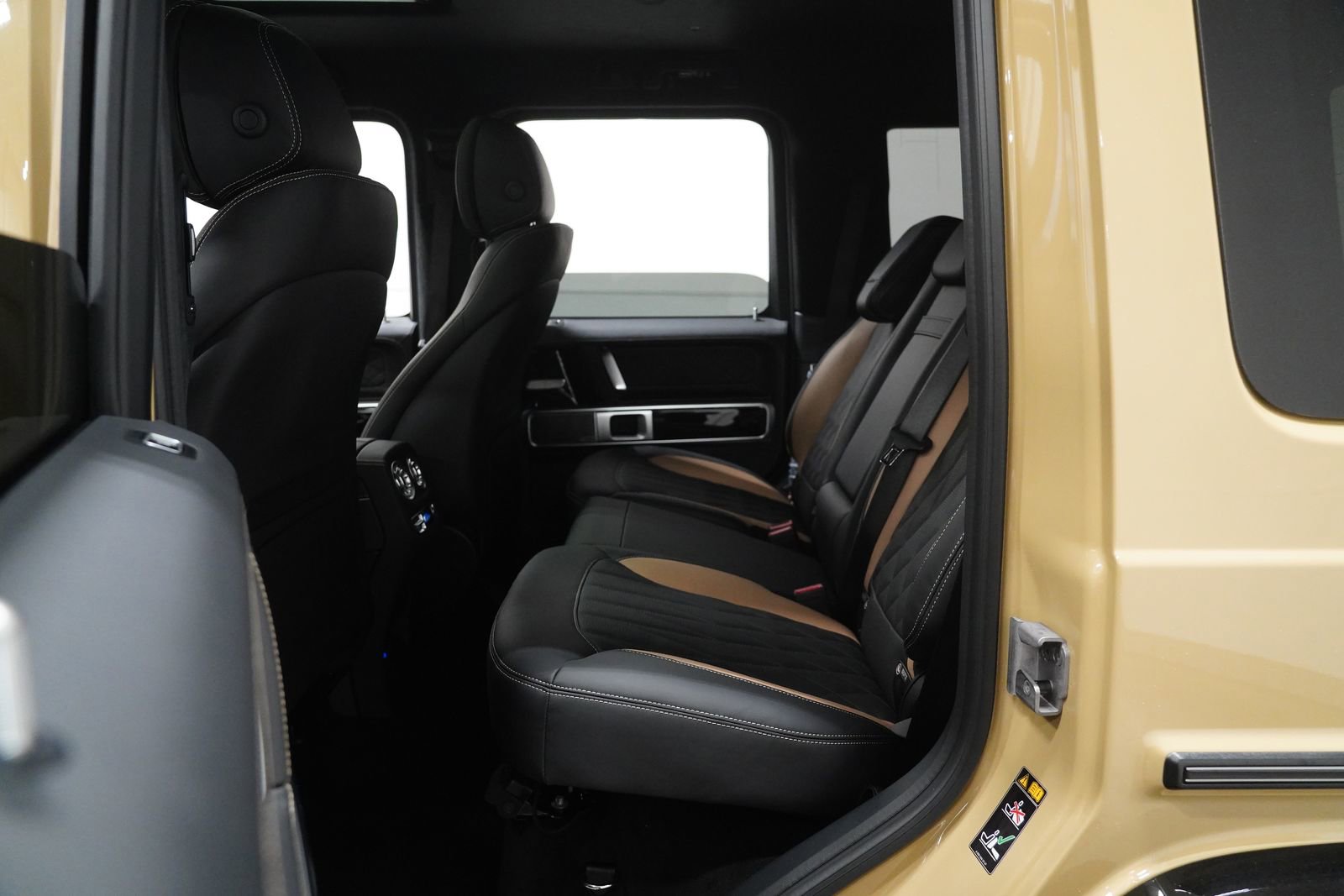 New 2026 Mercedes-Benz G 550 image 17