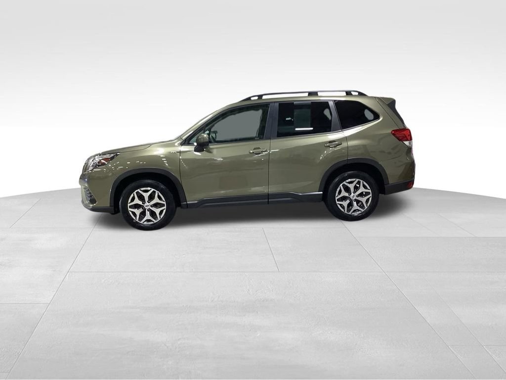 Certified 2022 Subaru Forester Premium image 6