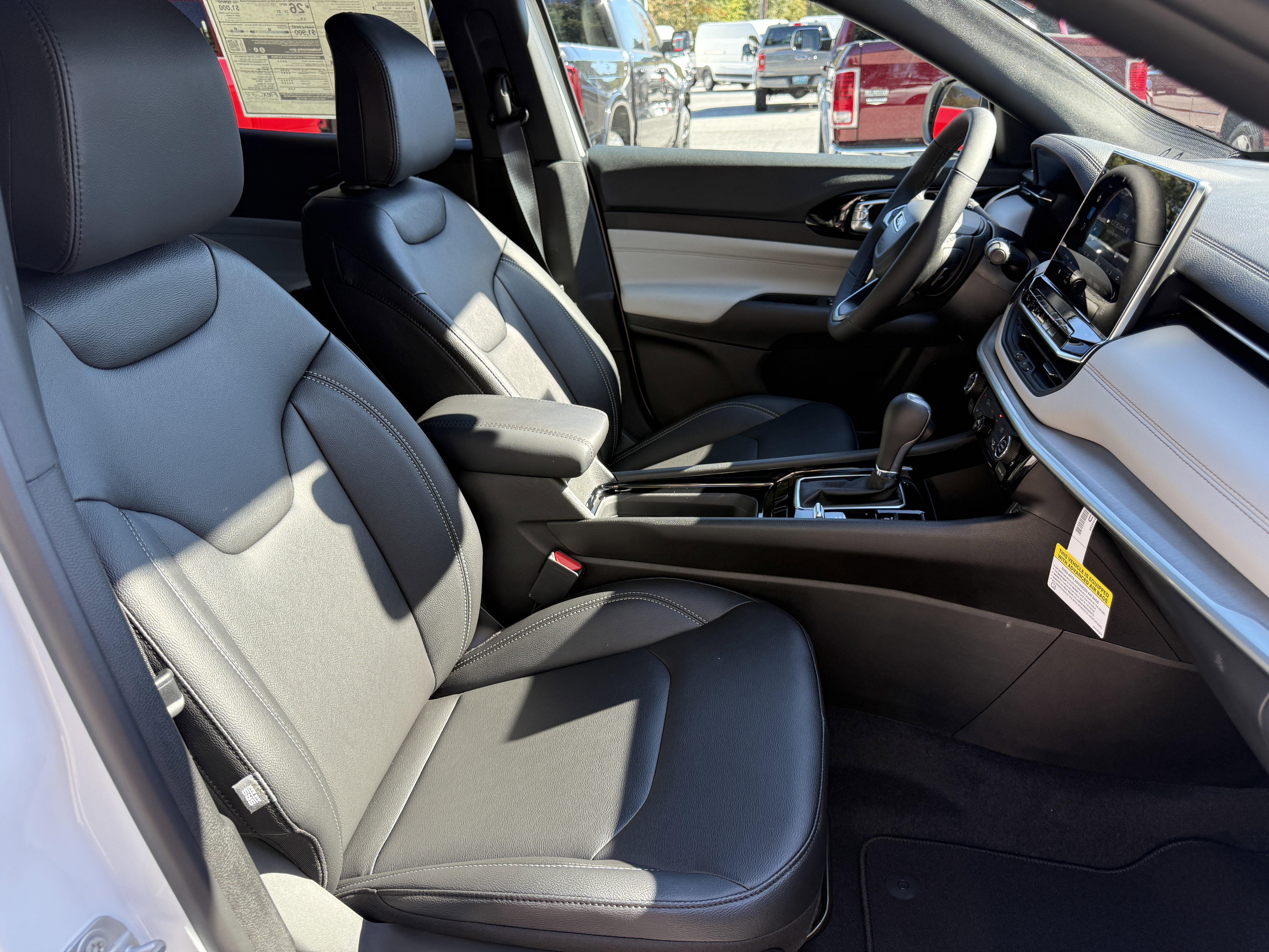 New 2026 Jeep Compass Limited image 15