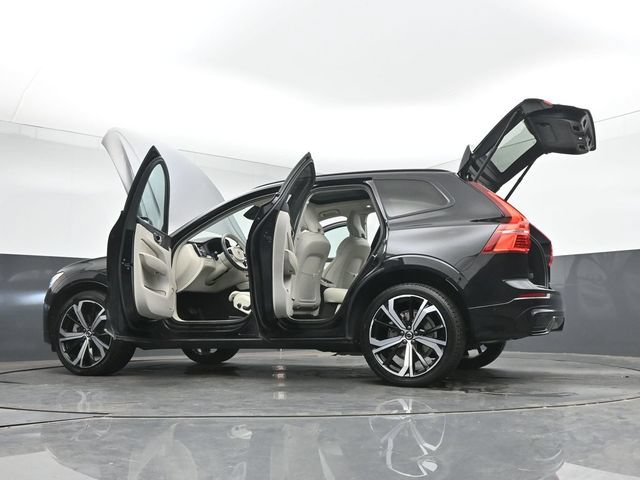 Used 2023 Volvo XC60 B6 Ultimate w/ Climate Package AWD/4WD image 54