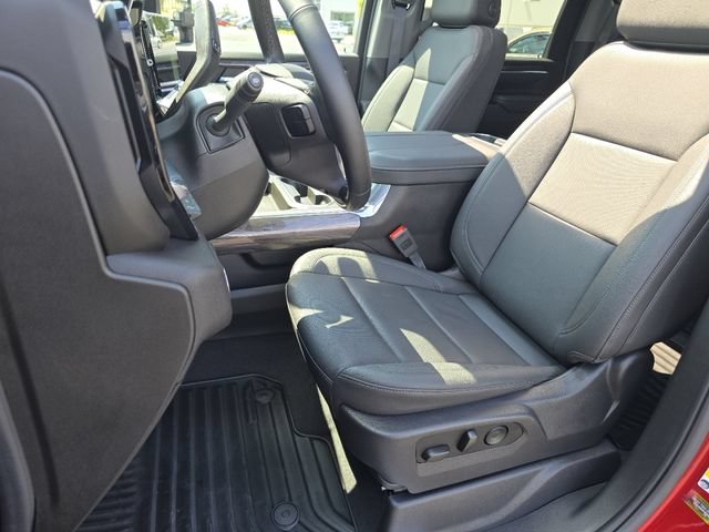 Used 2025 Chevrolet Silverado 2500 LTZ w/ LTZ Premium Package AWD/4WD image 29
