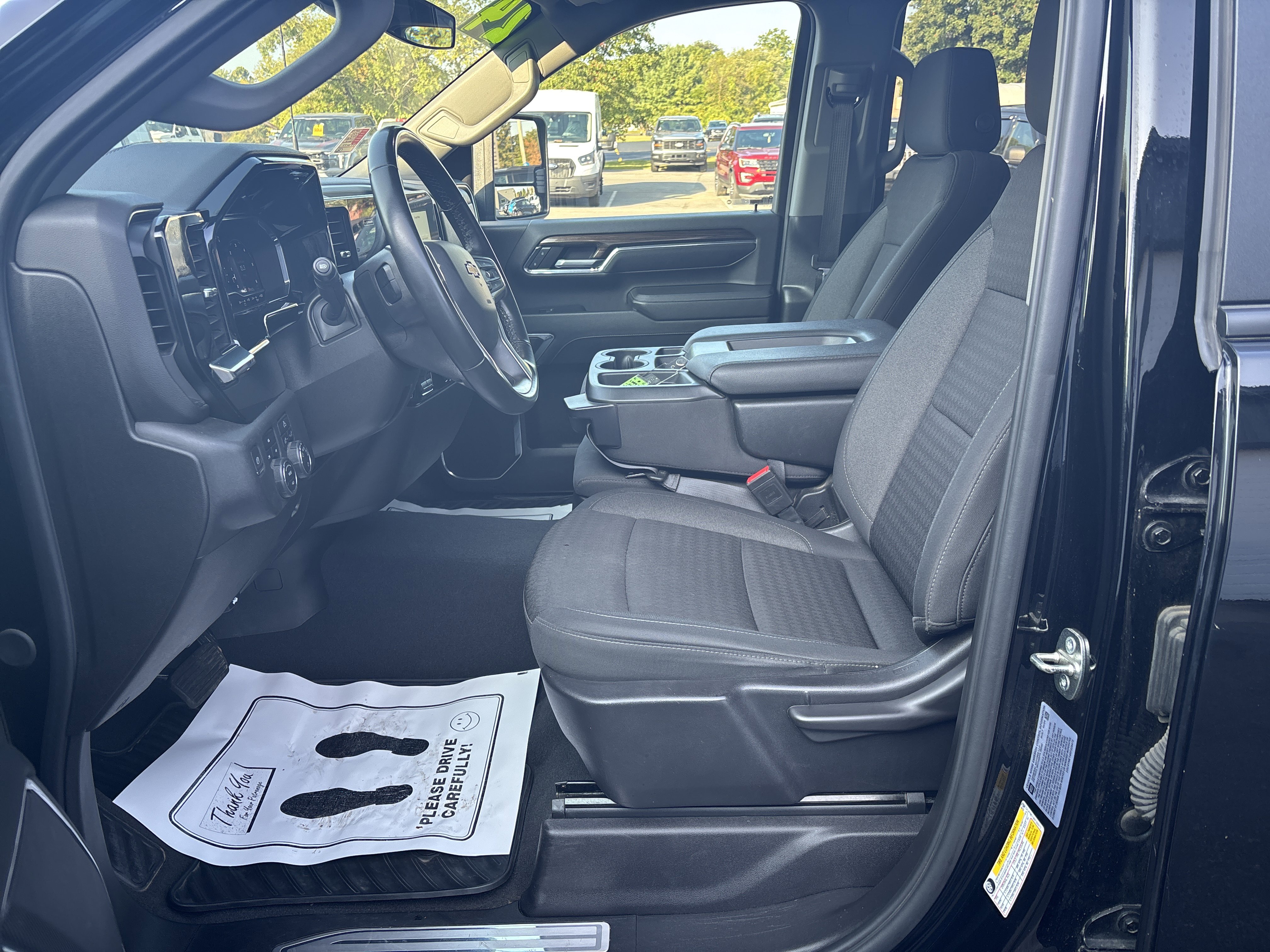 Used 2024 Chevrolet Silverado 2500 LT image 12