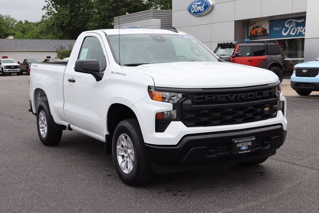 Used 2026 Chevrolet Silverado 1500 W/T w/ WT Convenience Package AWD/4WD image 2