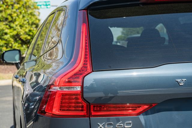 Certified 2024 Volvo XC60 B5 Plus w/ Protection Package Premier image 7