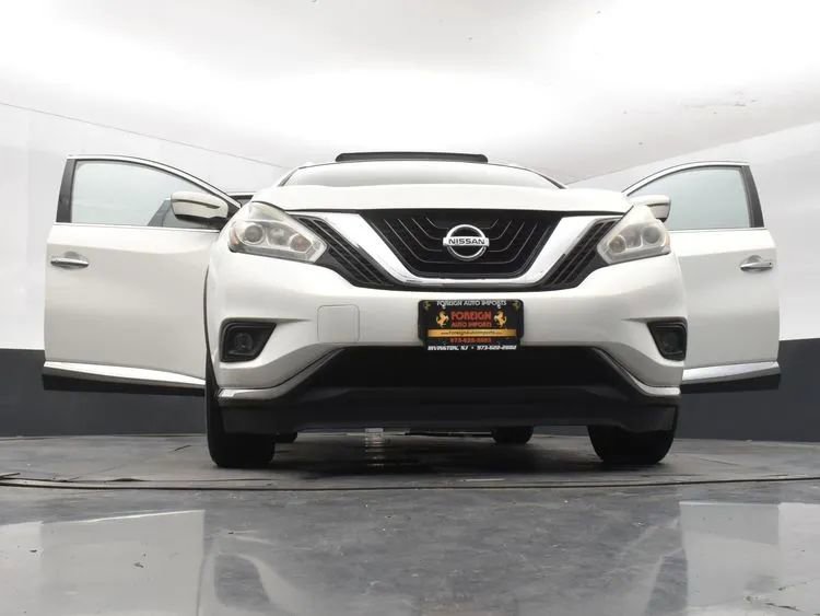 Used 2016 Nissan Murano SV w/ Premium Package image 11