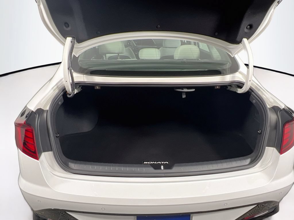 Certified 2022 Hyundai Sonata Limited w/ Cargo Package FWD image 27