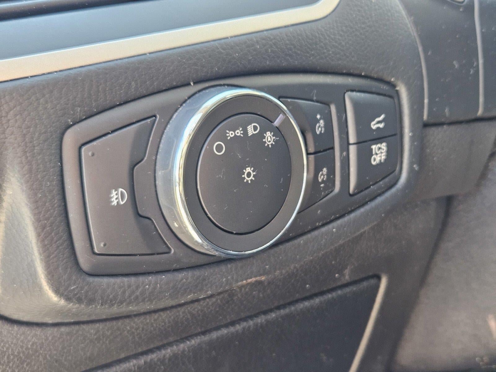 Used 2019 Ford Edge SEL w/ Equipment Group 201A FWD image 13