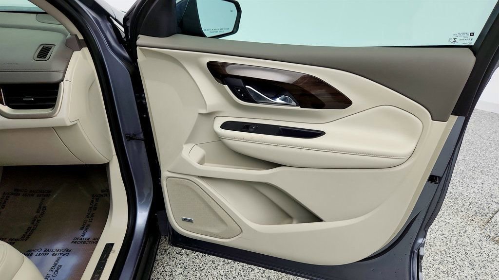 Used 2019 GMC Terrain Denali w/ Advanced Safety Package image 27