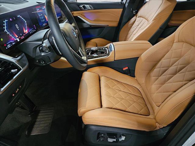 Used 2026 BMW X5 xDrive50e image 17