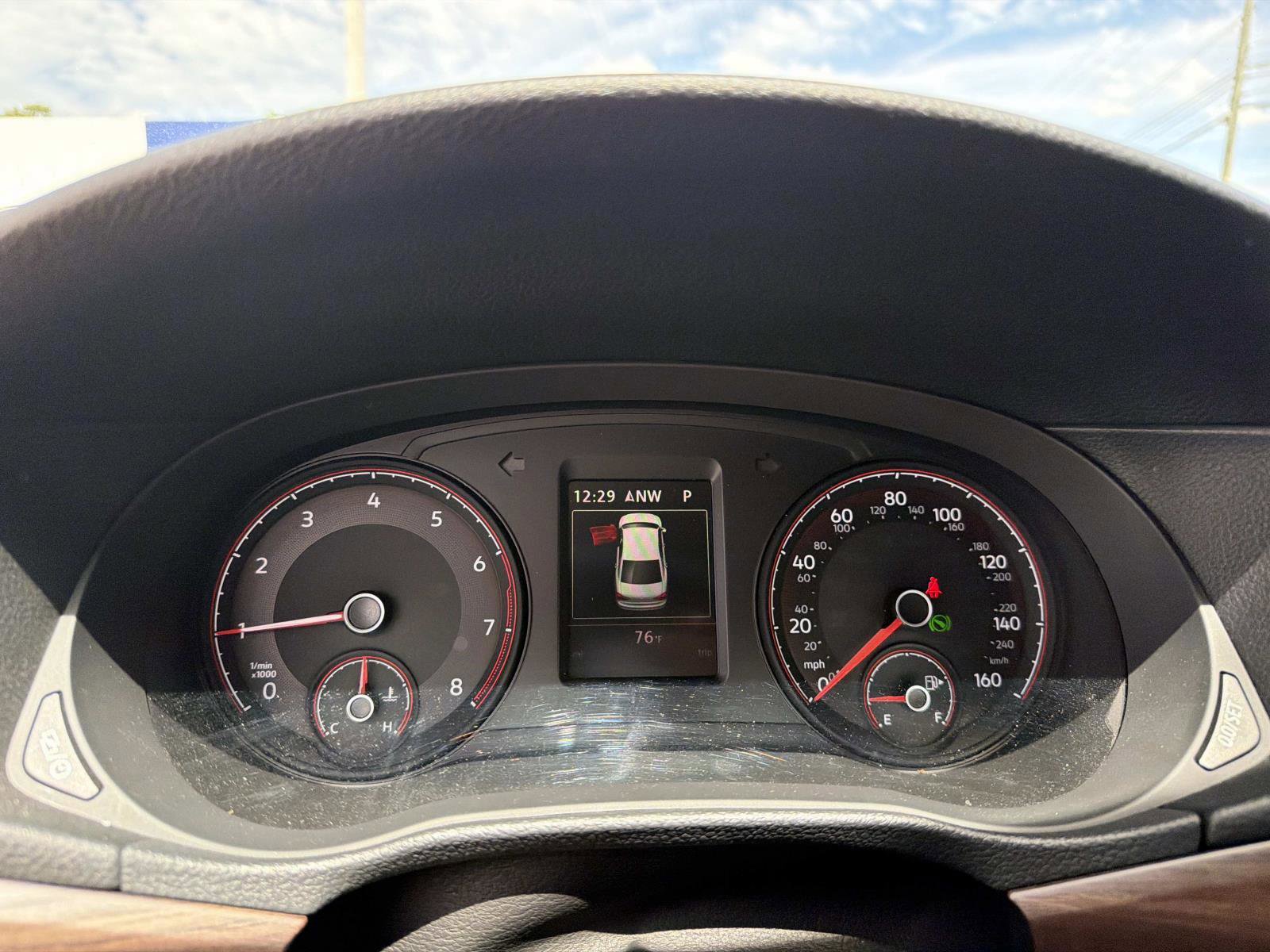 Used 2022 Volkswagen Passat 2.0T image 26