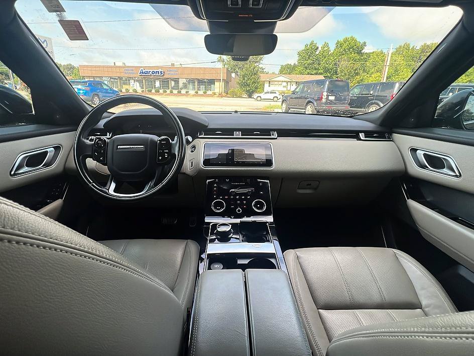 Used 2018 Land Rover Range Rover Velar R-Dynamic SE AWD/4WD image 11