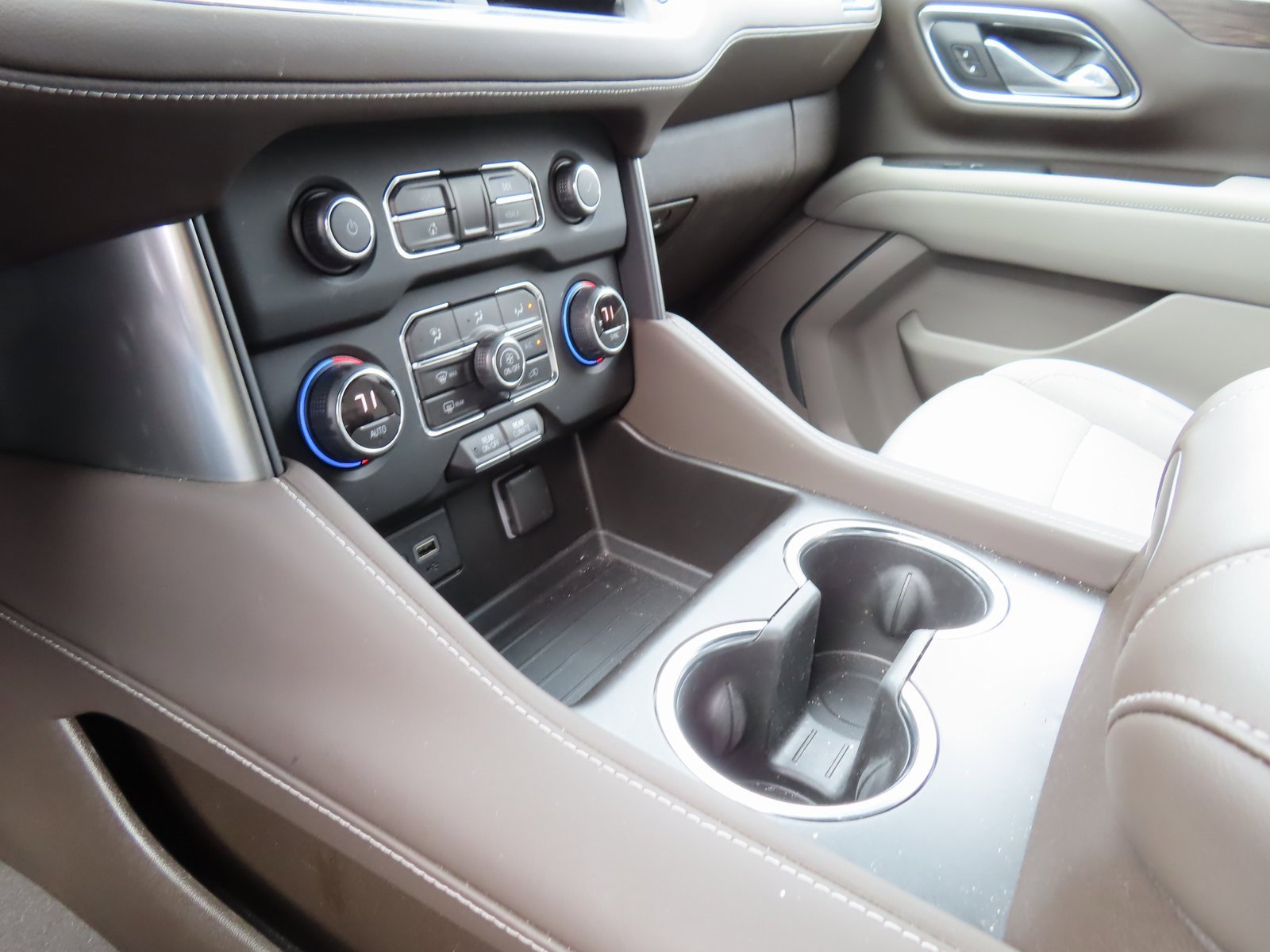 Used 2021 Chevrolet Tahoe LS image 27