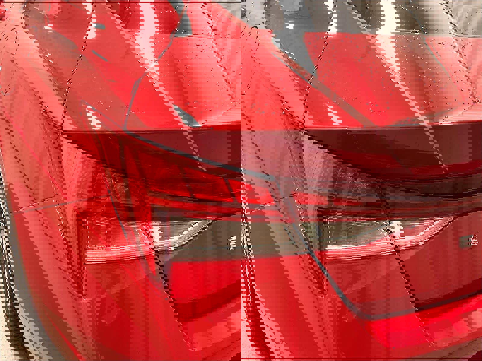 Used 2022 Hyundai Elantra Limited image 34