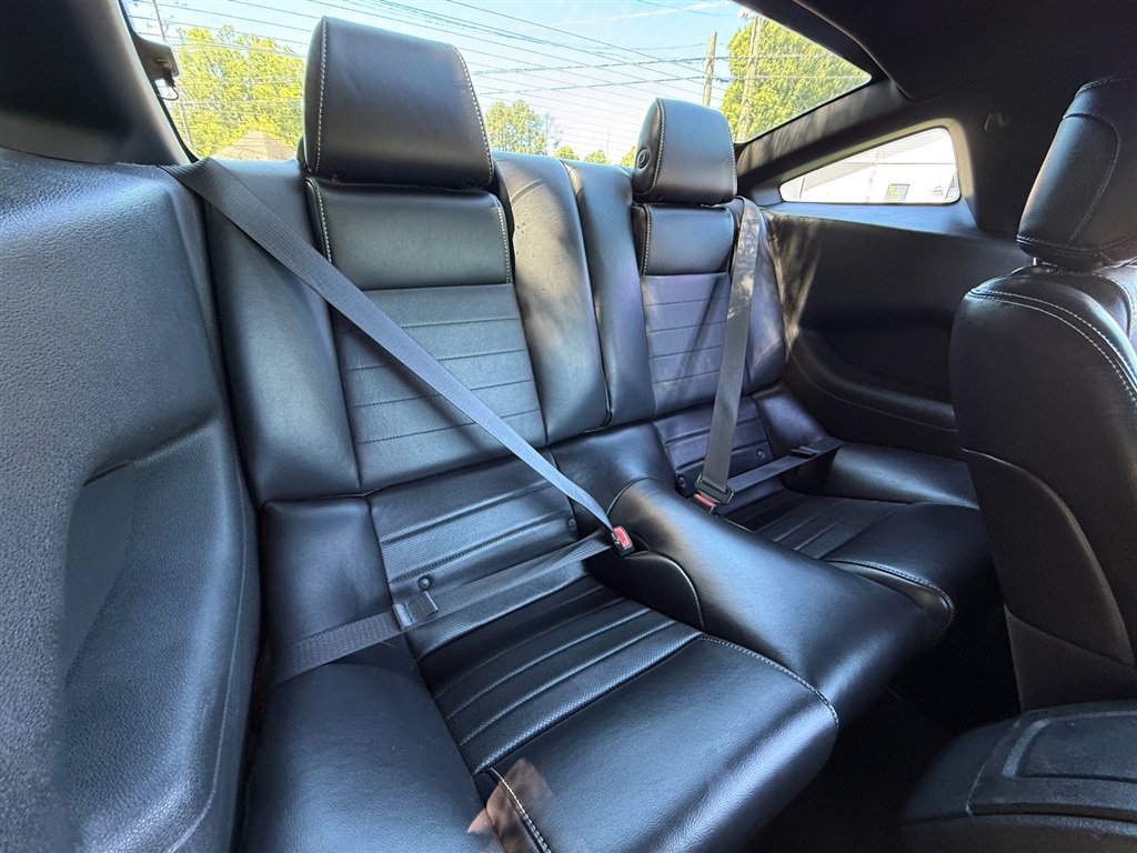 Used 2013 Ford Mustang Coupe RWD image 57