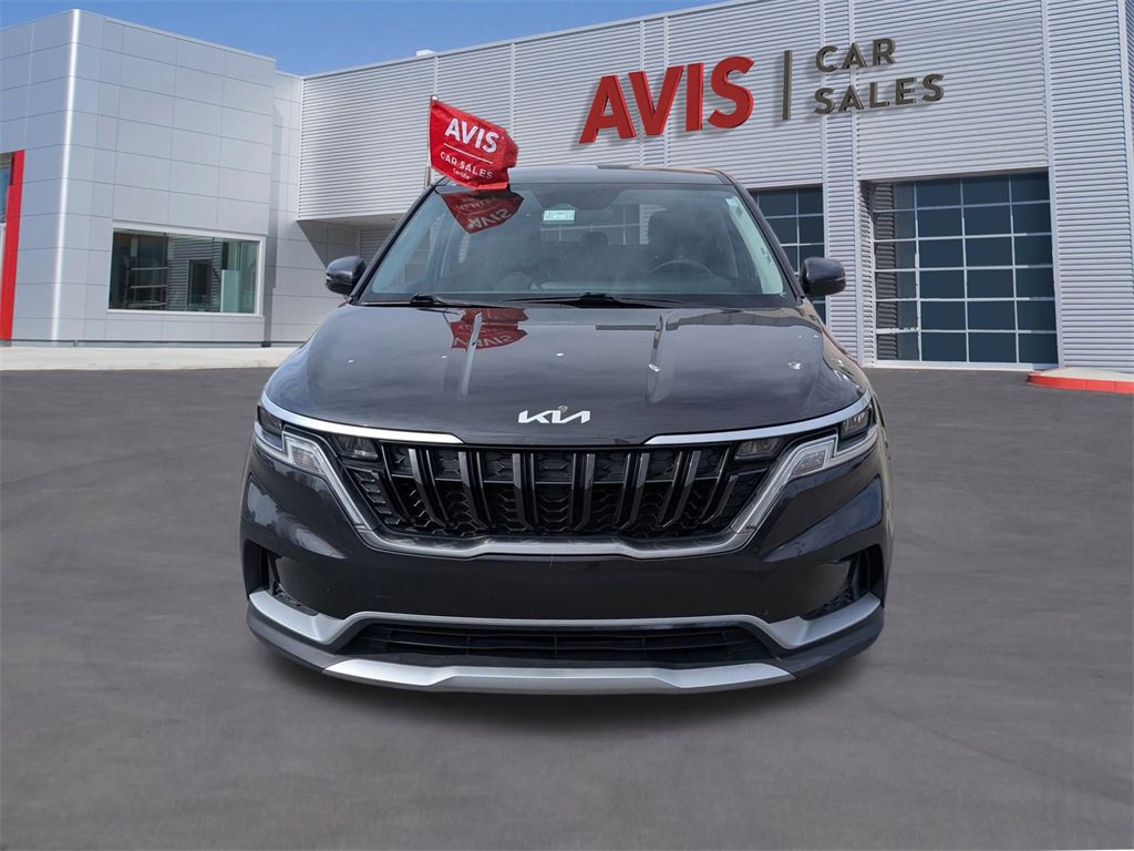 Used 2024 Kia Carnival LX image 2