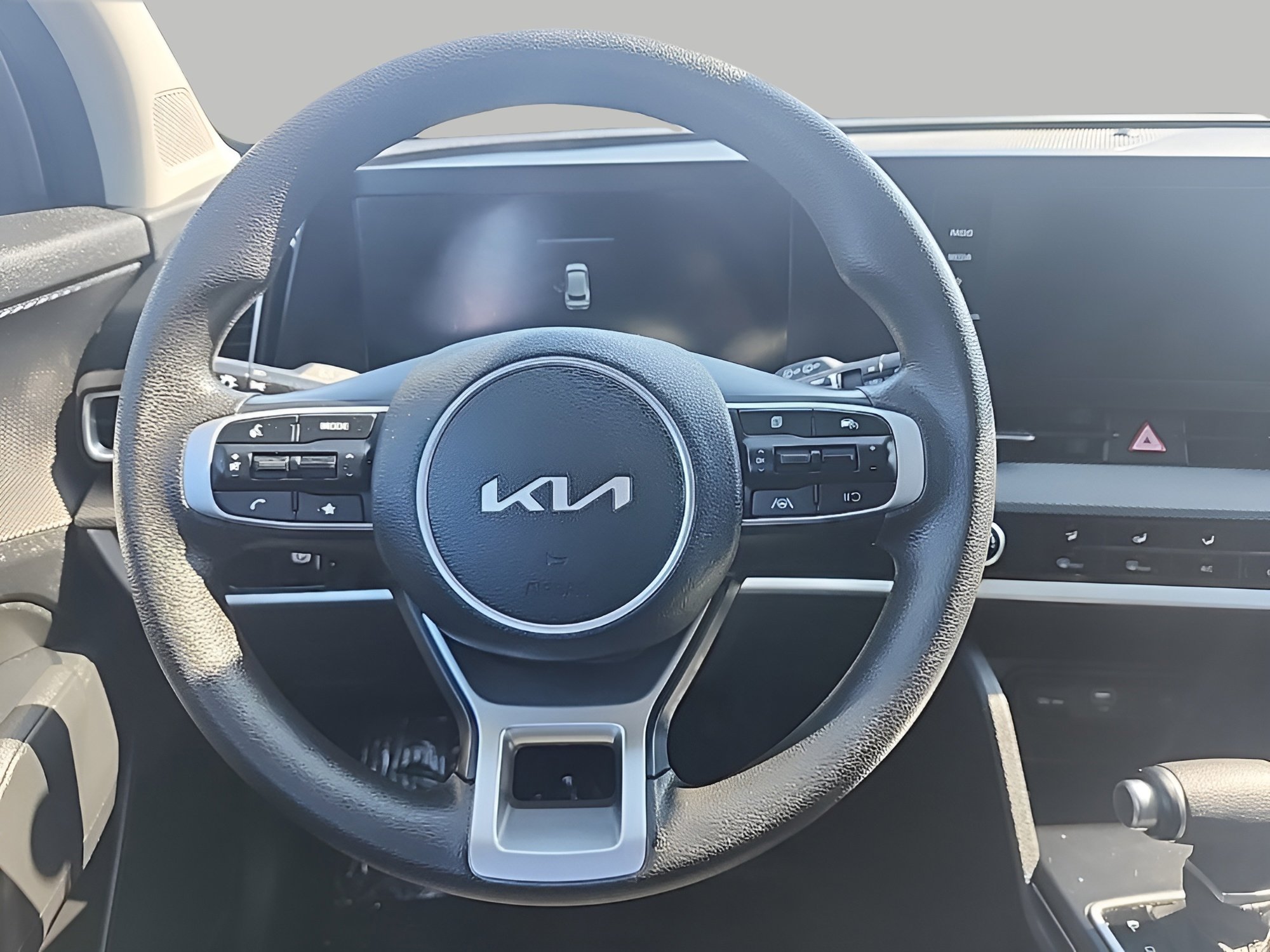 Used 2025 Kia Sportage LX image 39