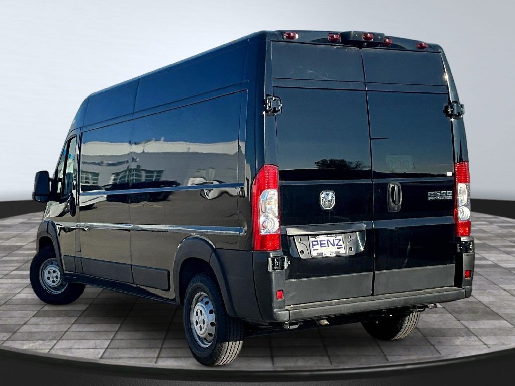 Used 2023 RAM ProMaster 2500 FWD image 5