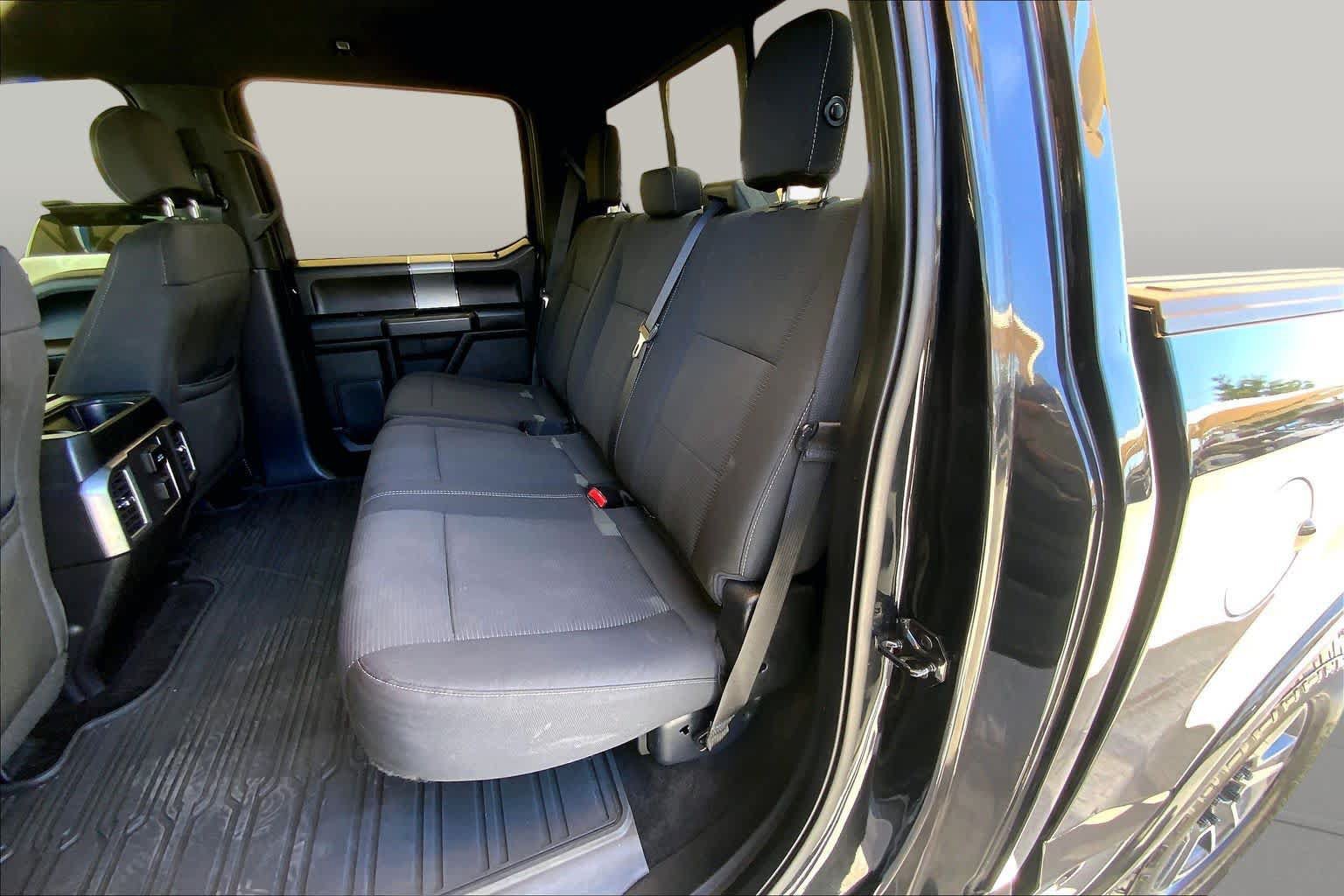 Used 2015 Ford F150 XLT w/ Equipment Group 302A Luxury AWD/4WD image 21