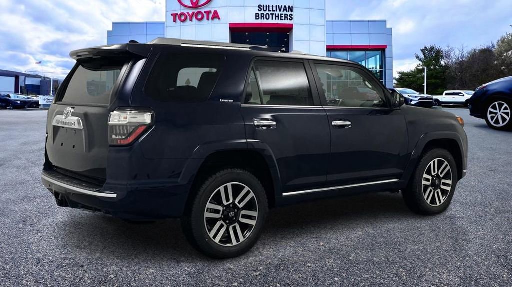 Used 2024 Toyota 4Runner Limited AWD/4WD image 5