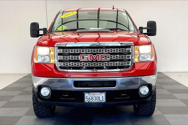 Used 2013 GMC Sierra 2500 SLE w/ HD SLE Premium Package AWD/4WD image 2