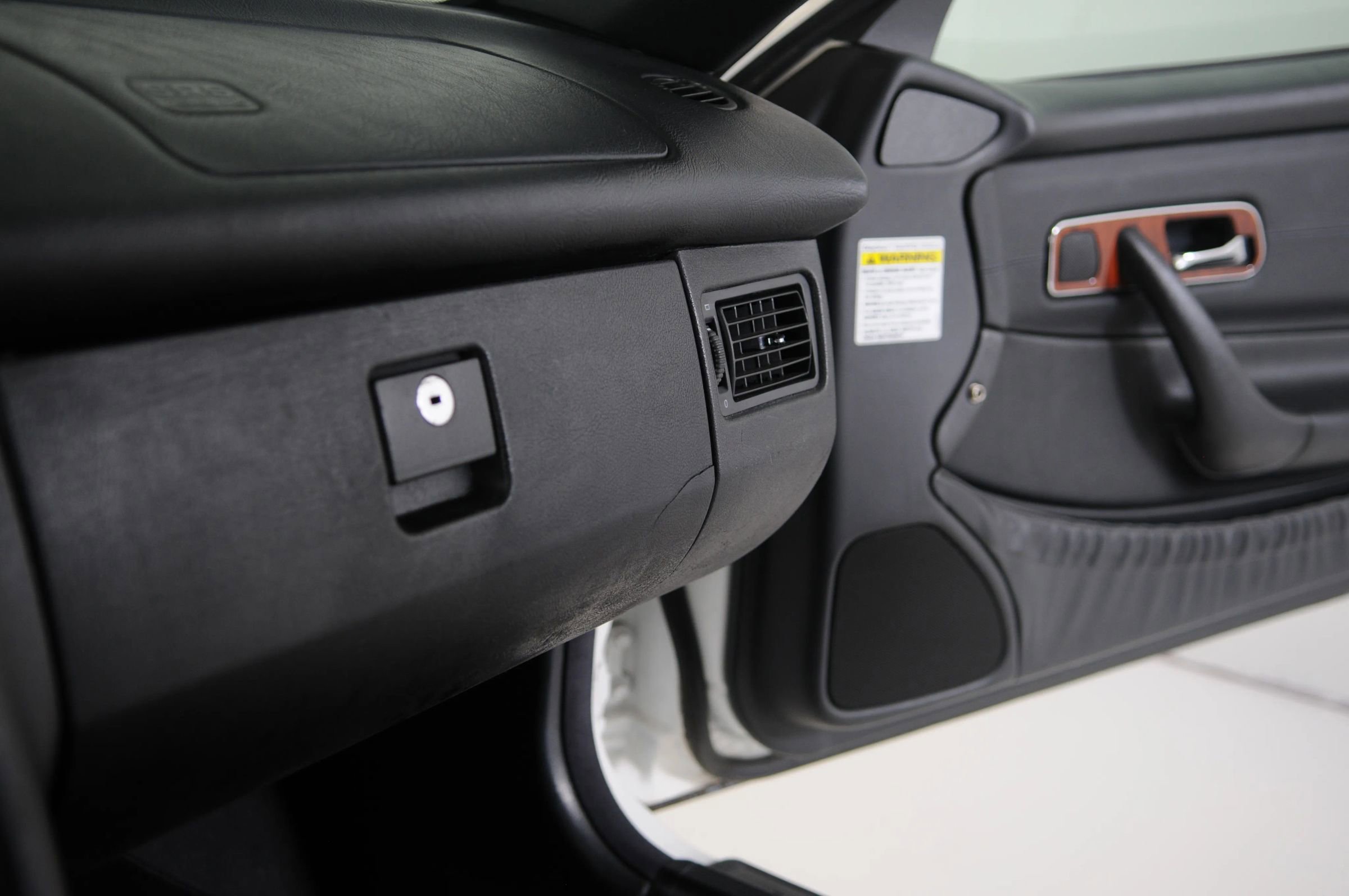 Used 2002 Mercedes-Benz SLK 320 image 31