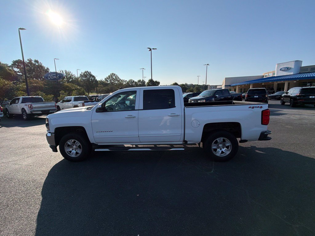 Used 2017 Chevrolet Silverado 1500 LT w/ Trailering Package AWD/4WD image 16
