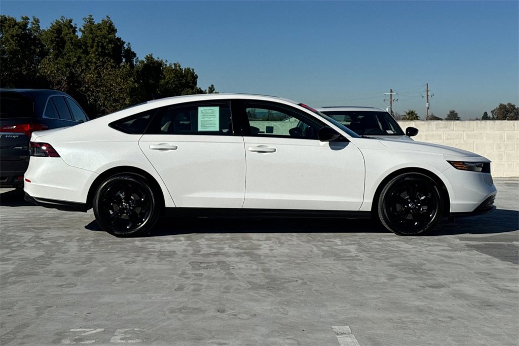 Certified 2025 Honda Accord SE image 2