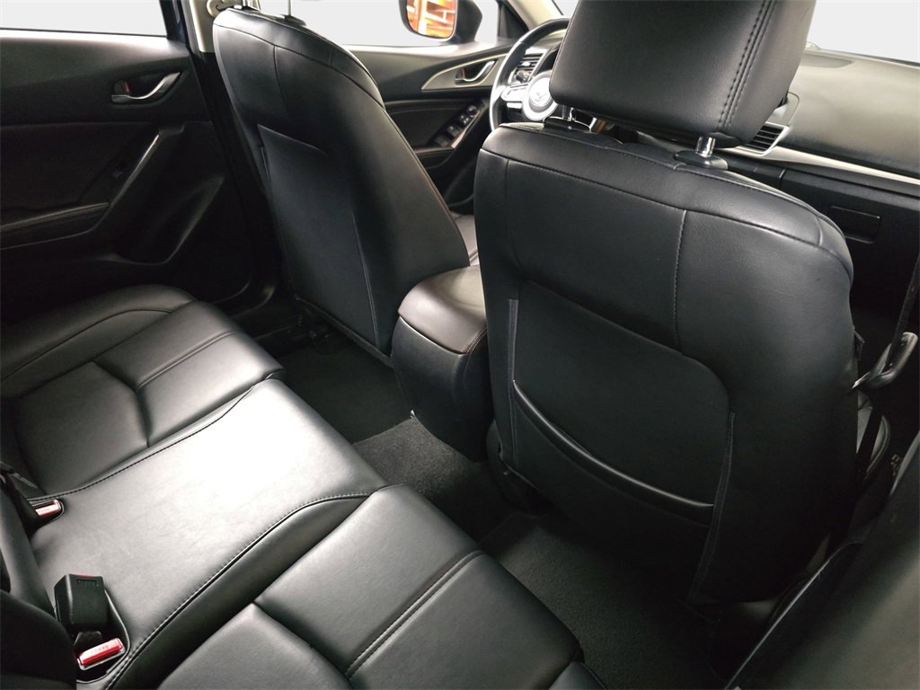 Used 2017 MAZDA MAZDA3 Touring image 14