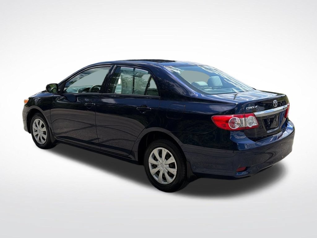 Used 2011 Toyota Corolla FWD image 3