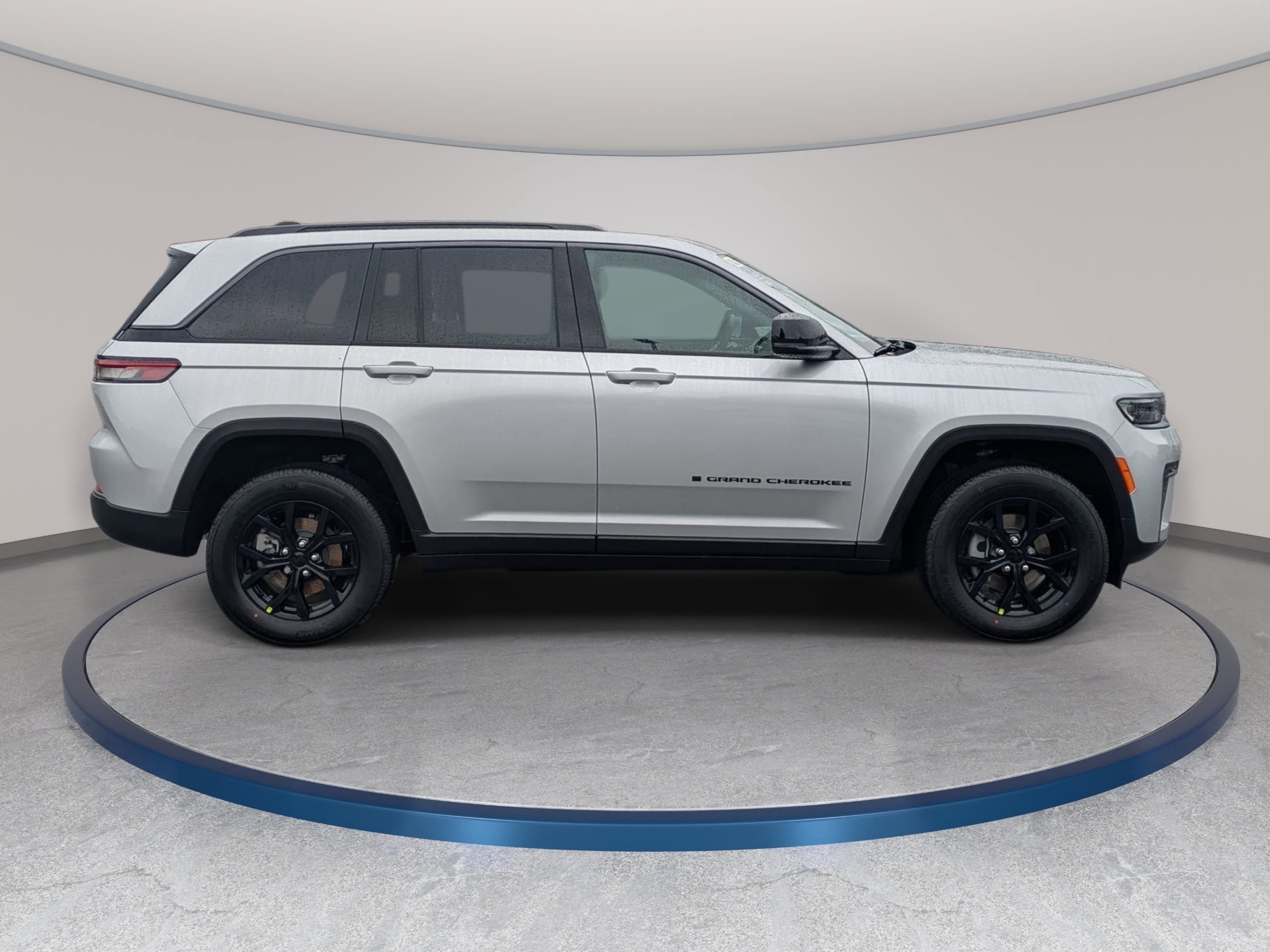 New 2026 Jeep Grand Cherokee Altitude AWD/4WD image 4