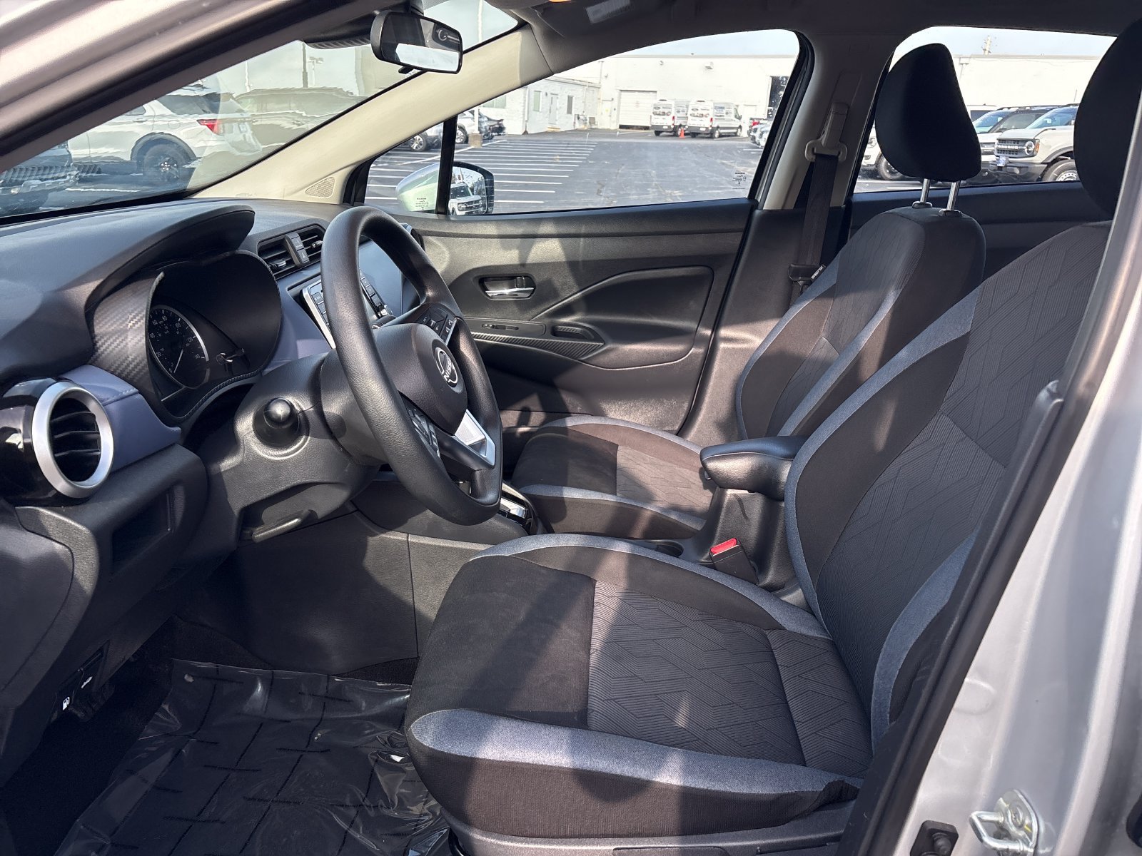 Used 2024 Nissan Versa SV FWD image 28