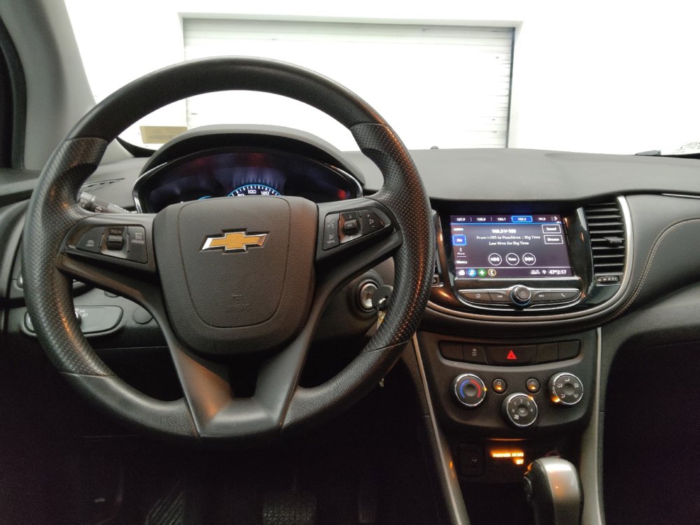 Used 2020 Chevrolet Trax LT image 22