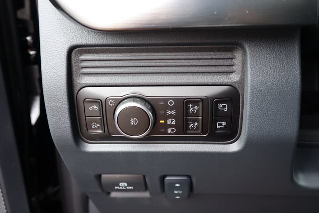 Used 2026 Ford F250 Lariat AWD/4WD image 34