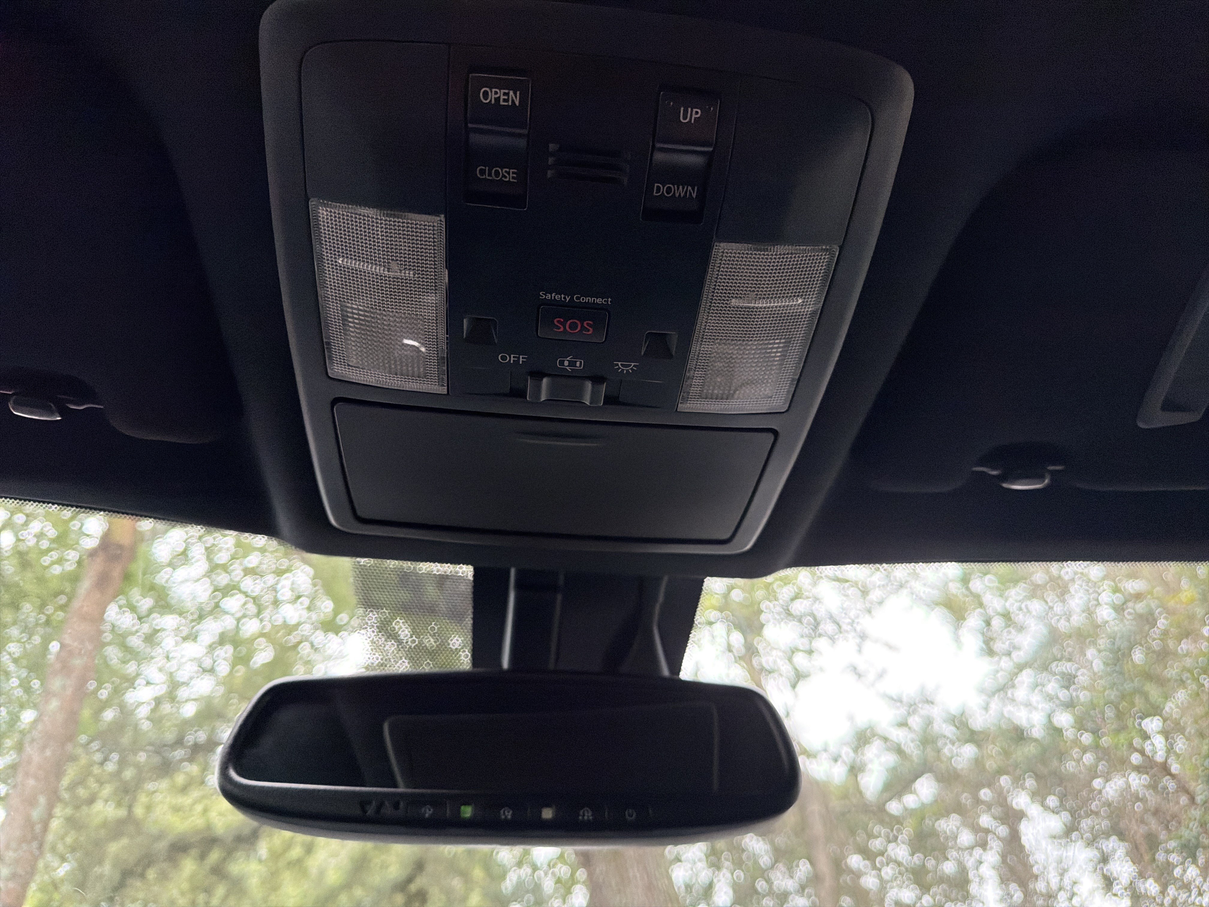 Used 2015 Lexus CT 200h w/ Navigation Package FWD image 28