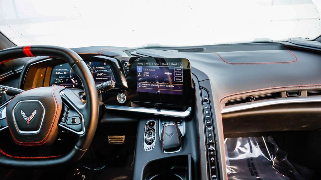 Used 2021 Chevrolet Corvette Stingray Premium Cpe w/ Z51 Performance Package image 16