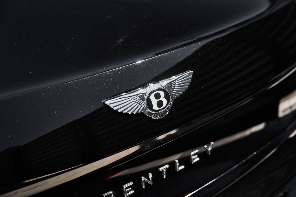 Used 2024 Bentley Flying Spur V8 AWD/4WD image 11