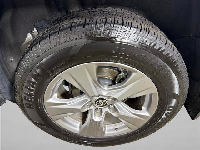 Used 2024 Toyota RAV4 LE AWD/4WD image 19