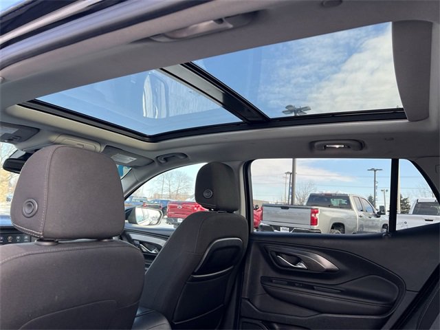 Certified 2023 GMC Terrain SLE w/ Driver Convenience Package image 16