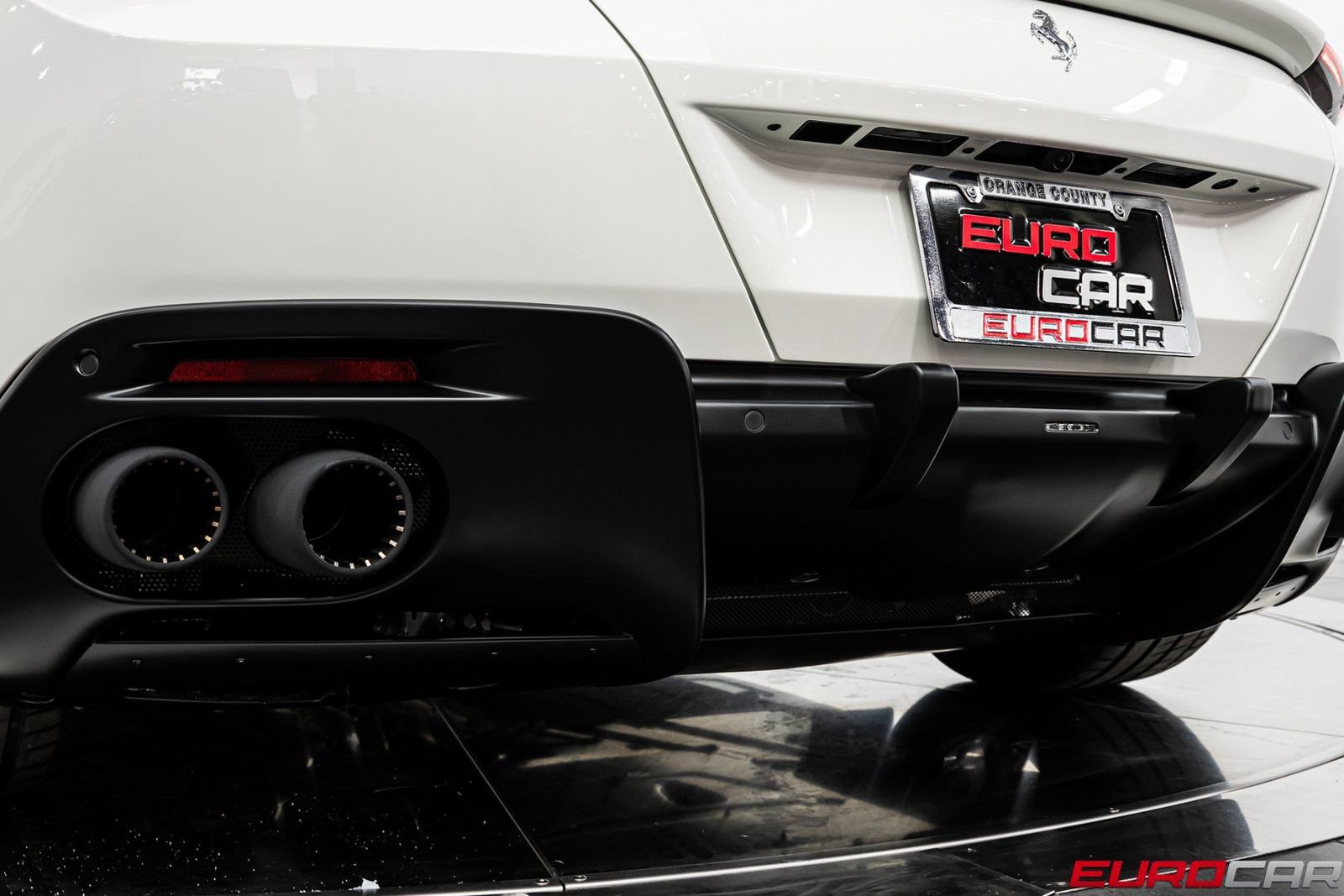 Used 2025 Ferrari Roma Spider RWD image 23