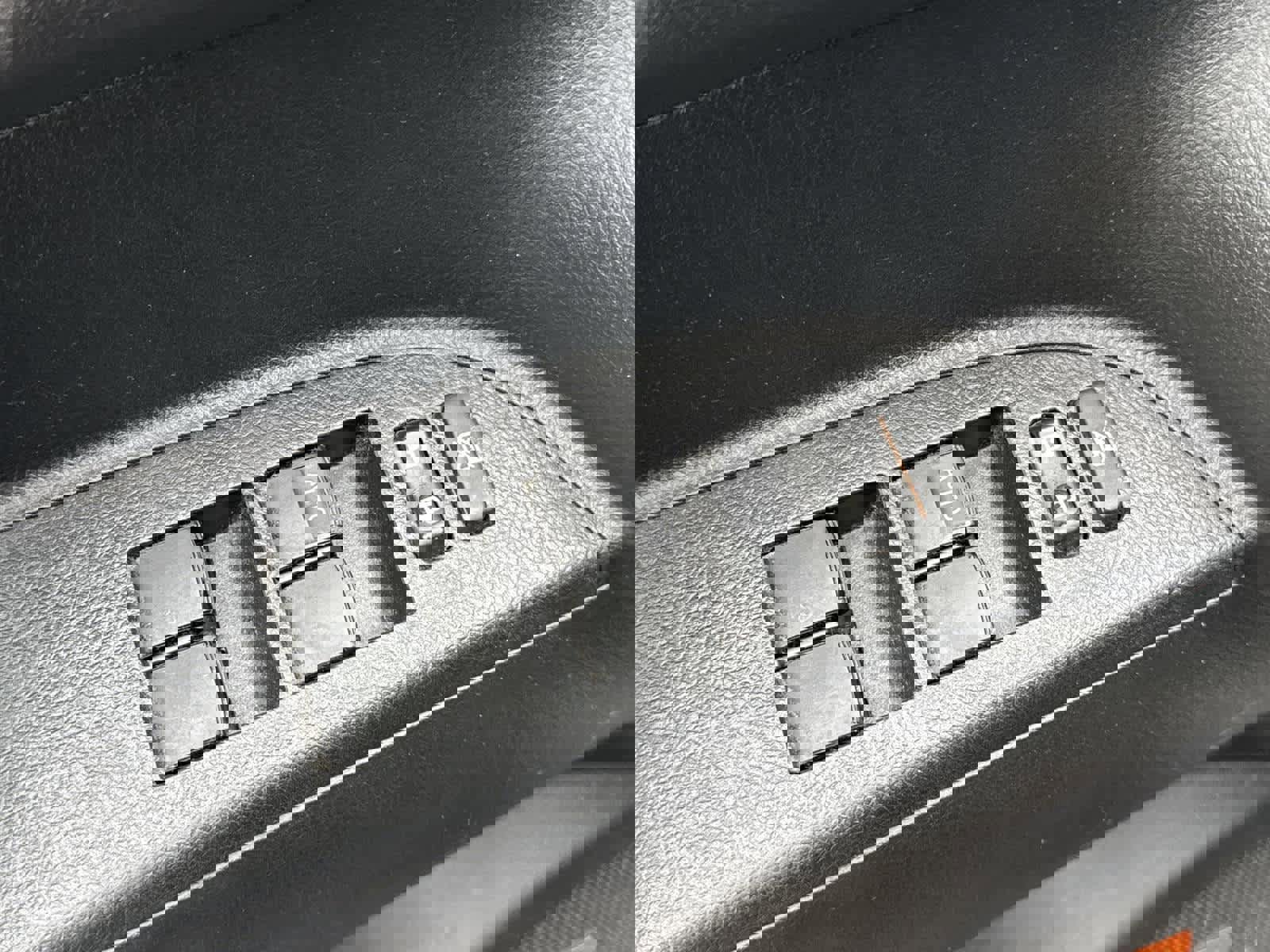 Used 2013 Toyota Highlander Limited image 19