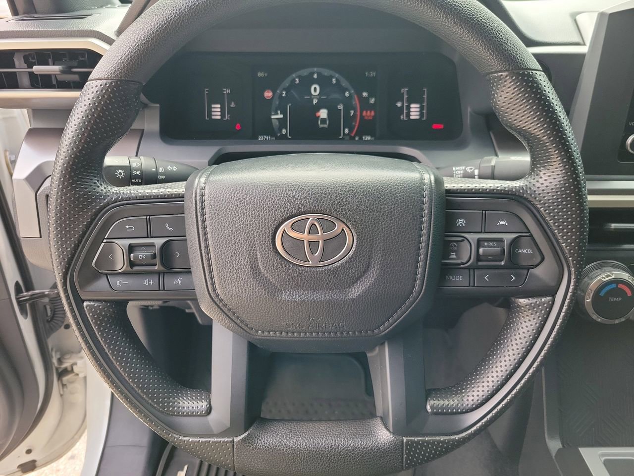 Used 2024 Toyota Tacoma SR5 AWD/4WD image 18