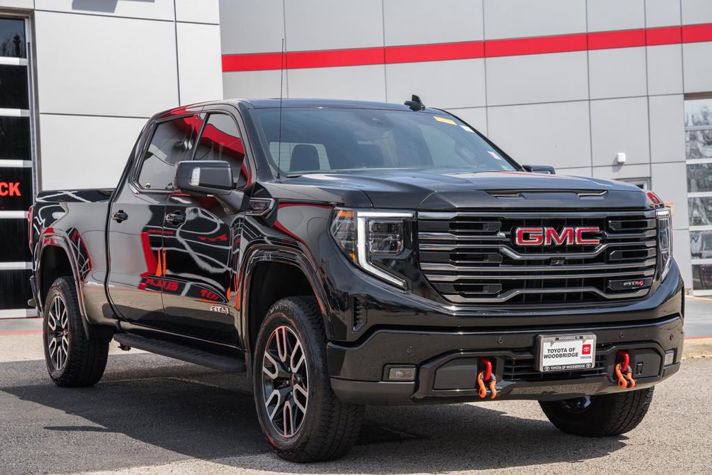 Used 2025 GMC Sierra 1500 AT4 w/ AT4 Premium Package