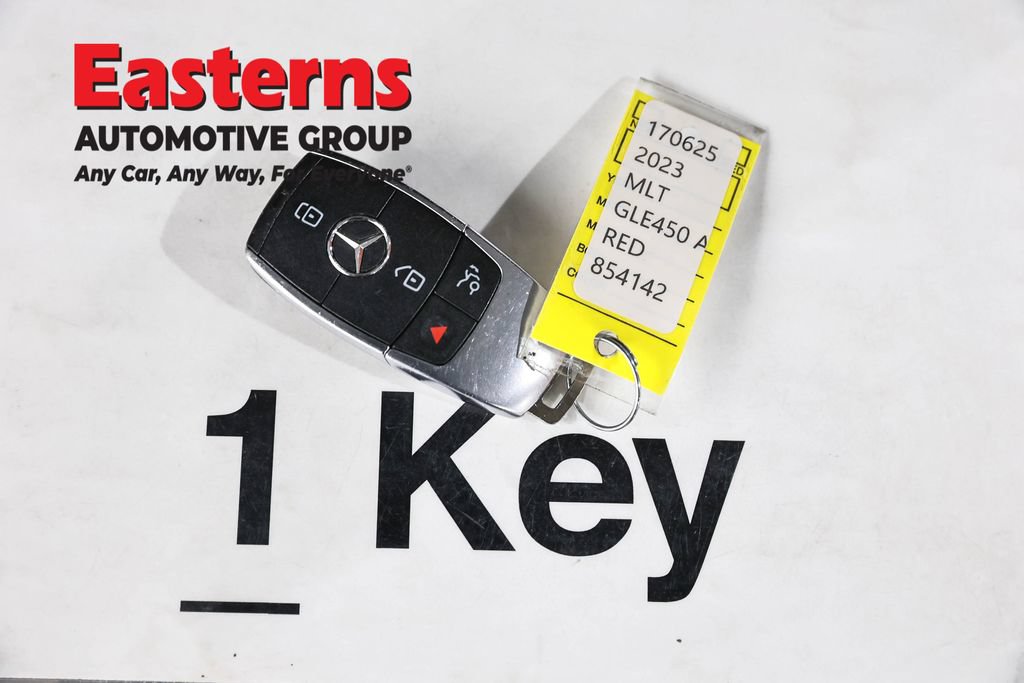 Used 2023 Mercedes-Benz GLE 450 4MATIC w/ AMG Line Exterior image 28