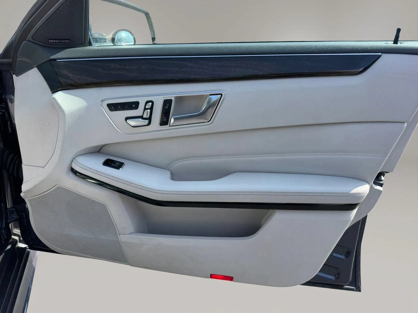 Used 2015 Mercedes-Benz E 350 Sedan image 15
