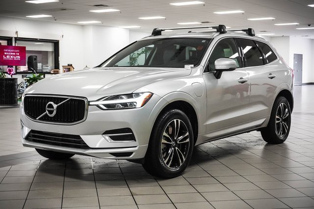 Used 2019 Volvo XC60 T8 Momentum image 3