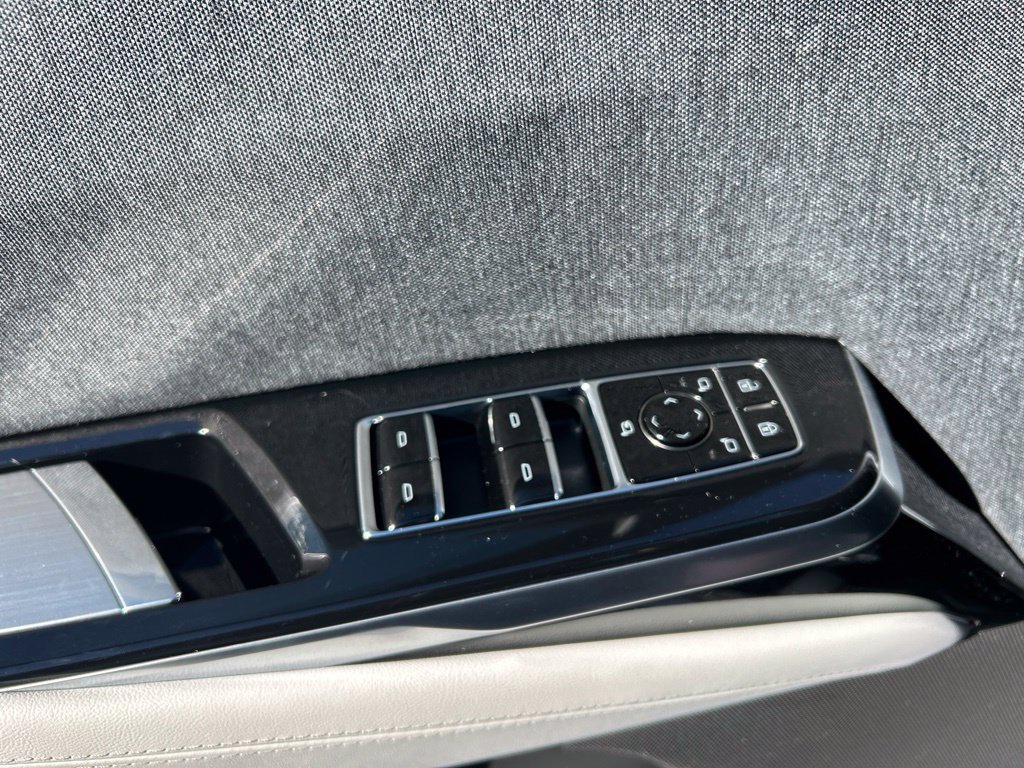 Used 2026 Cadillac Escalade ESV Platinum Luxury w/ LPO, Floor Liner Package AWD/4WD image 72
