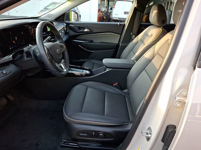 Certified 2026 Chevrolet Trax ACTIV w/ Driver Confidence Package FWD image 14
