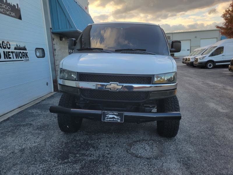 Used 2011 Chevrolet Express 1500 AWD image 2