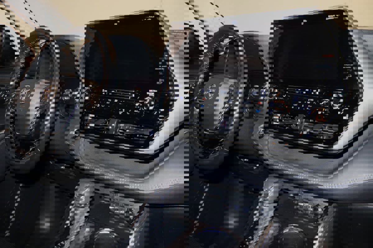 Used 2021 Toyota Highlander Limited image 61